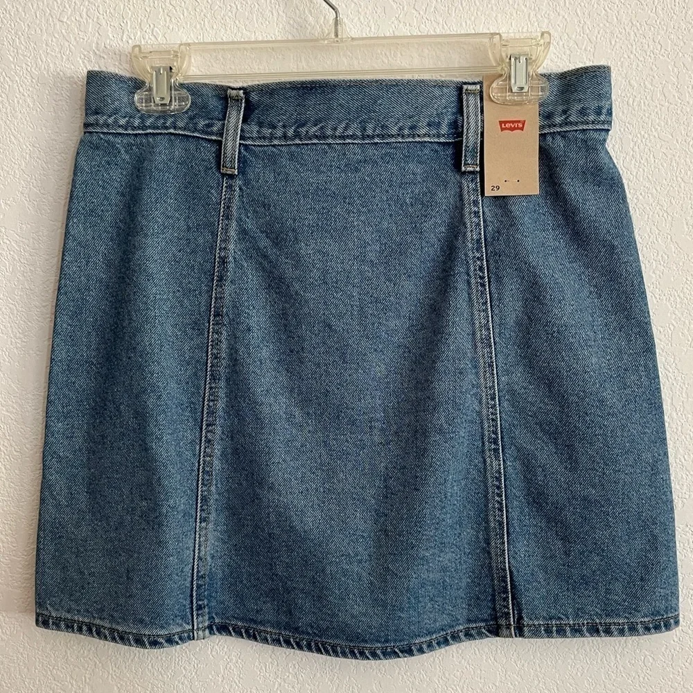 Levi’s NWT Button Front Denim Skirt - Picture 3 of 4